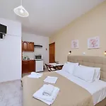 Elsa Stafilos شقة سكوبيلوس تاون