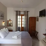 Elsa Stafilos سكوبيلوس تاون