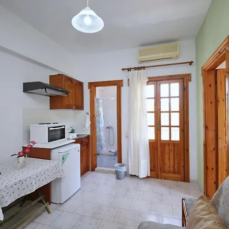 Elsa Stafilos Apartamento *