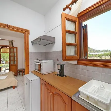 Elsa Stafilos Apartment *