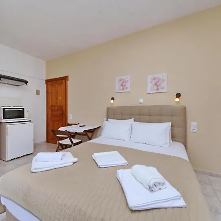 Elsa Stafilos * Скопелос