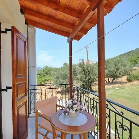Elsa Stafilos Apartment Skopelos Town