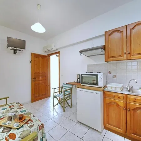 Elsa Stafilos Apartment *