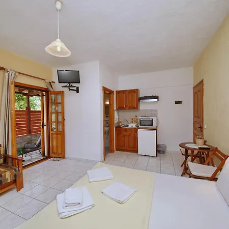 Elsa Stafilos * Skopelos Town