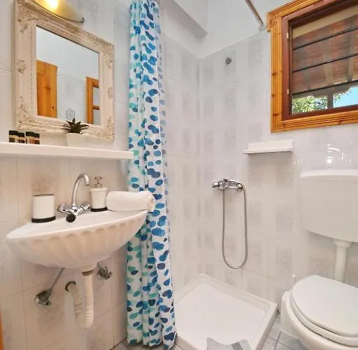 Elsa Stafilos Skopelos