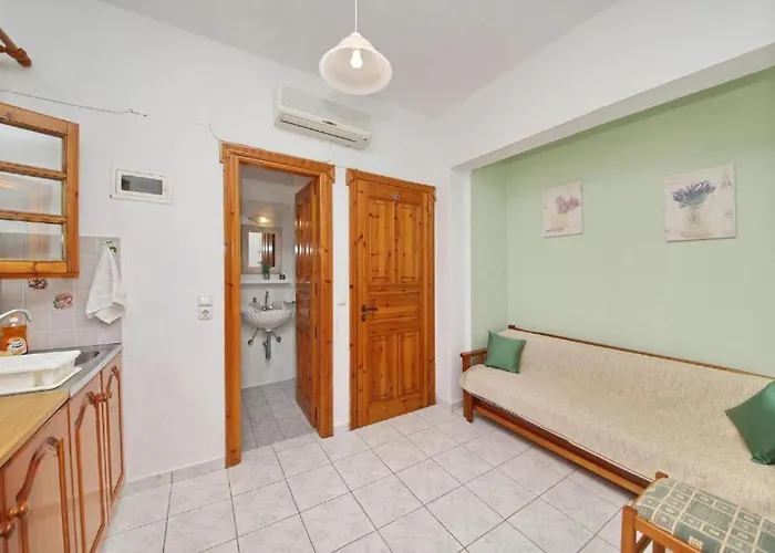 Elsa Stafilos Apartment *