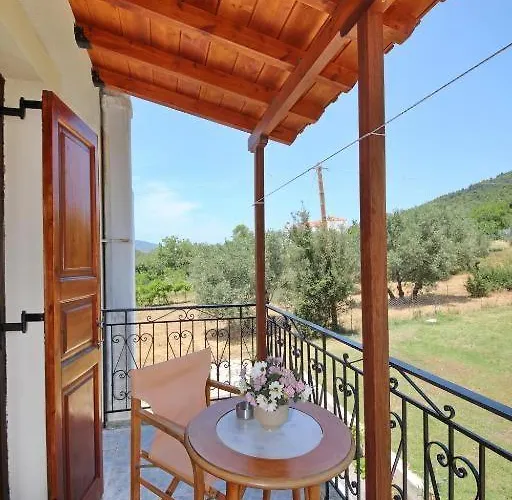 Elsa Stafilos Apartment Skopelos
