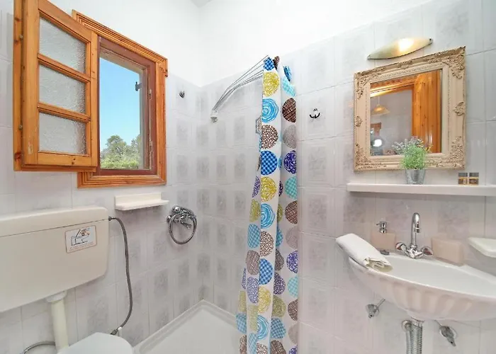 Elsa Stafilos * Skopelos