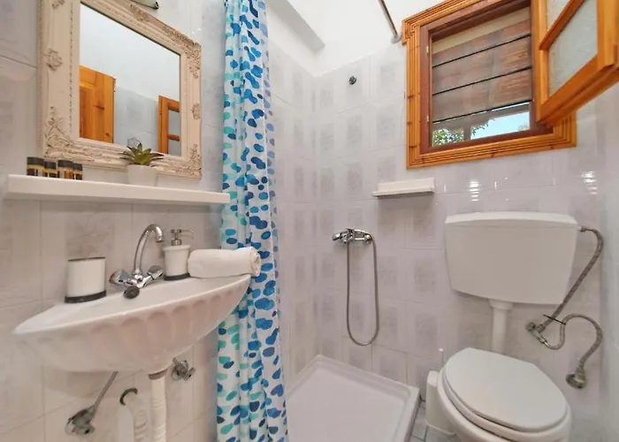 Elsa Stafilos Apartman *