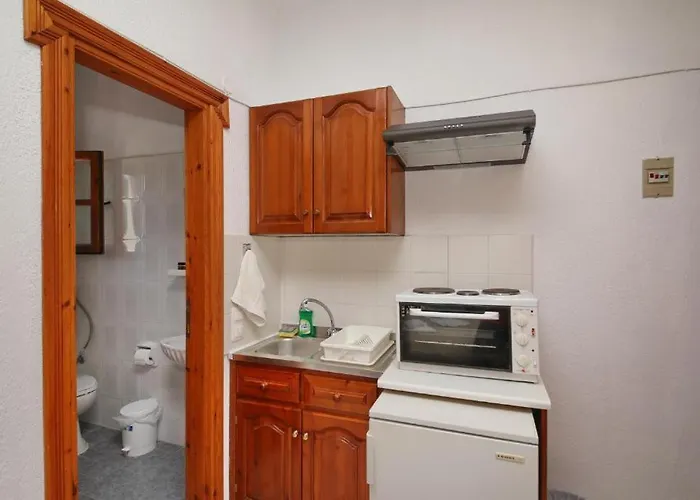 Apartment Elsa Stafilos *