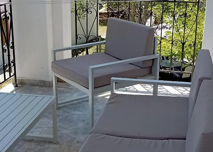 Elsa Stafilos Apartment Skopelos